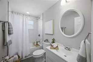 923 N Palm Dr SW, Largo, FL 33770 - Photo 23