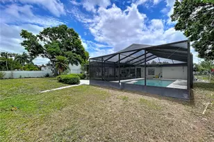 8616 Magnolia St, Gibsonton, FL 33534 - Photo 85