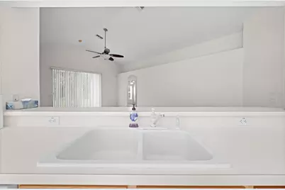 13233 Bainbridge Way, Spring Hill, FL 34609 - Photo 17