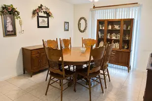 5405 1st St NE, Saint Petersburg, FL 33703 - Photo 3