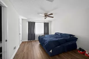 906 Lakemont Hills Blvd, Brandon, FL 33510 - Photo 13