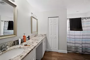 906 Lakemont Hills Blvd, Brandon, FL 33510 - Photo 21