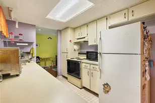 6904 Williams Rd, Seffner, FL 33584 - Photo 9