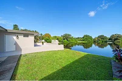 1163 60th Avenue S, Saint Petersburg, FL 33705 - Photo 27