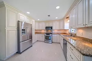 1163 60th Ave S, Saint Petersburg, FL 33705 - Photo 9
