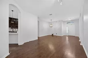 11901 Northumberland Dr, Tampa, FL 33626 - Photo 3