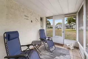 1906 Canterbury Ln, Sun City Center, FL 33573 - Photo 17