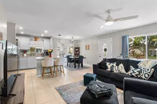 1906 Canterbury Ln, Sun City Center, FL 33573 - Photo 5
