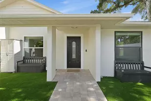 124 Colony S Dr, Tarpon Springs, FL 34689 - Photo 7