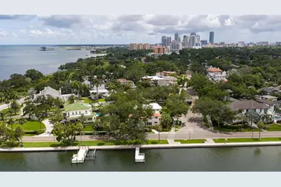 1846 Coffee Pot Boulevard NE, Saint Petersburg, FL 33704 - Photo 7