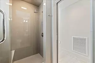 1846 Coffee Pot Blvd NE, Saint Petersburg, FL 33704 - Photo 35
