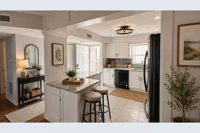 4575 Cove Circle #703, Saint Petersburg, FL 33708 - Photo 3