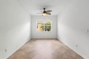 15665 Aurora Lake Cir, Wimauma, FL 33598 - Photo 7