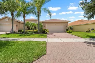 15665 Aurora Lake Cir, Wimauma, FL 33598 - Photo 3