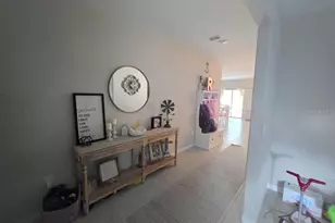 1561 Flower Dust Dr, Ruskin, FL 33570 - Photo 3
