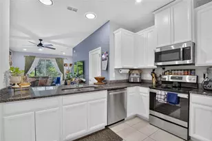 2911 Jacob Crossing Ln, Holiday, FL 34691 - Photo 13