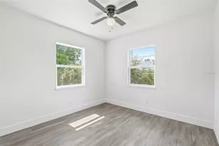 2534 19th St S, Saint Petersburg, FL 33712 - Photo 17