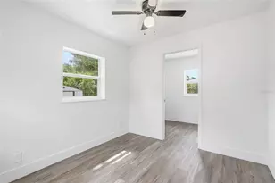2534 19th St S, Saint Petersburg, FL 33712 - Photo 27