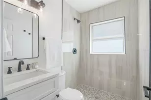 2534 19th St S, Saint Petersburg, FL 33712 - Photo 15
