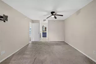 1201 Sandalwood Dr, Plant City, FL 33563 - Photo 15
