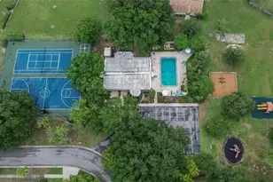 1201 Sandalwood Dr, Plant City, FL 33563 - Photo 37