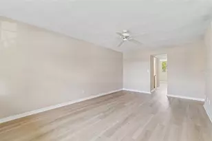 4705 1st St NE, Saint Petersburg, FL 33703 - Photo 19
