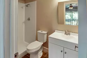 16596 Brigadoon Dr, Tampa, FL 33618 - Photo 21