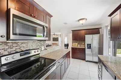 8685 Magnolia Drive, Seminole, FL 33777 - Photo 15