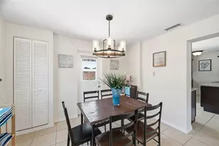 8685 Magnolia Dr, Seminole, FL 33777 - Photo 9
