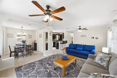 8685 Magnolia Drive, Seminole, FL 33777 - Photo 7