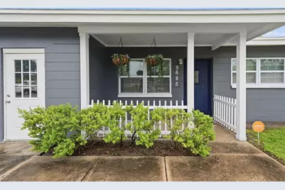 8685 Magnolia Drive, Seminole, FL 33777 - Photo 3