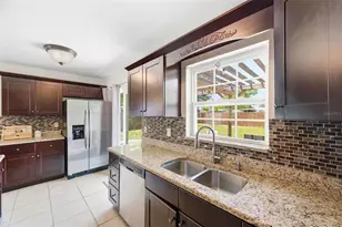 8685 Magnolia Dr, Seminole, FL 33777 - Photo 19