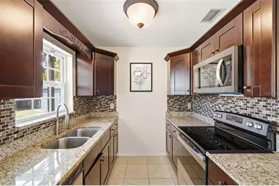 8685 Magnolia Drive, Seminole, FL 33777 - Photo 17