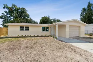1039 Clairborne St, Holiday, FL 34690 - Photo 5