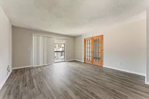 6332 Newtown Cir, Tampa, FL 33615 - Photo 9