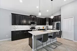 11604 Sunburst Marble Rd, Riverview, FL 33579 - Photo 3