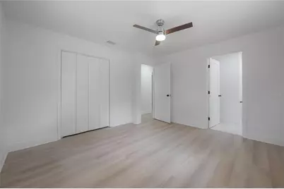 6042 Hazelwood Drive, Zephyrhills, FL 33542 - Photo 17