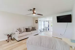 96 New York Ave, Dunedin, FL 34698 - Photo 13