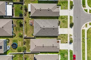 38386 Sonnet Landing Ave, Zephyrhills, FL 33540 - Photo 25