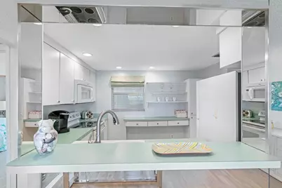 7871 Sailboat Key Boulevard S #106, South Pasadena, FL 33707 - Photo 9