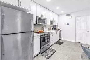 555 3rd St N, Saint Petersburg, FL 33701 - Photo 17