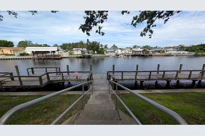 5717 Baywater Drive, Tampa, FL 33615 - Photo 37
