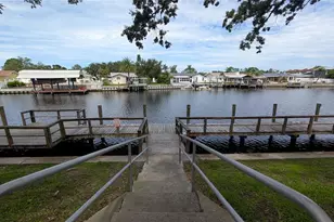 5717 Baywater Dr, Tampa, FL 33615 - Photo 37