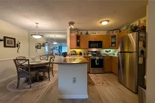 5717 Baywater Dr, Tampa, FL 33615 - Photo 9