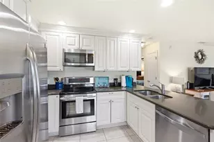 5191 Salmon Dr SE, Saint Petersburg, FL 33705 - Photo 13