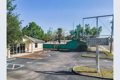 7047 66th Street N, Pinellas Park, FL 33781 - Photo 3