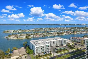 415 Island Way, Clearwater Beach, FL 33767 - Photo 35