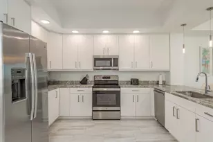 415 Island Way, Clearwater Beach, FL 33767 - Photo 11