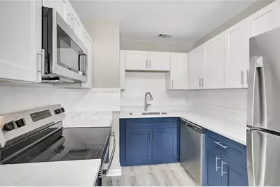 7015 Filbert Lane, Tampa, FL 33637 - Photo 7