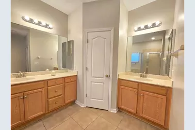8119 Hampton Lake Drive, Tampa, FL 33647 - Photo 33